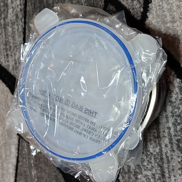 3-PIECE STAINLESS STEEL METALLIC RED NESTING BOWLS W/ LIDS NWOT - Picture 7 of 13